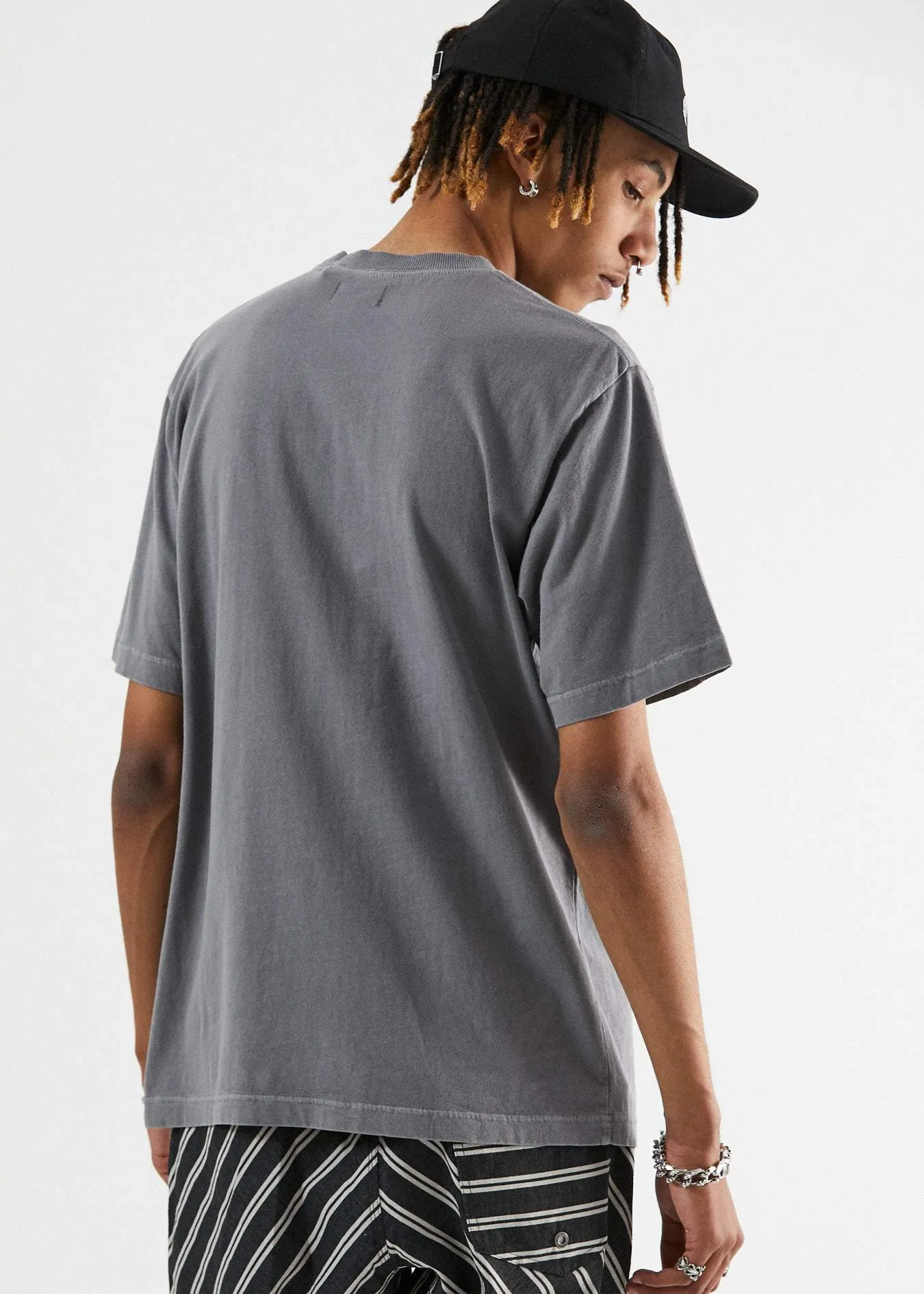 Afends Mens Kicked Out - Retro Fit Tee - Gunmetal