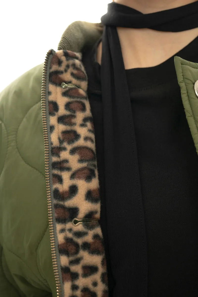 Oversized Quilted Zip-Up Bomber Jacket in Green