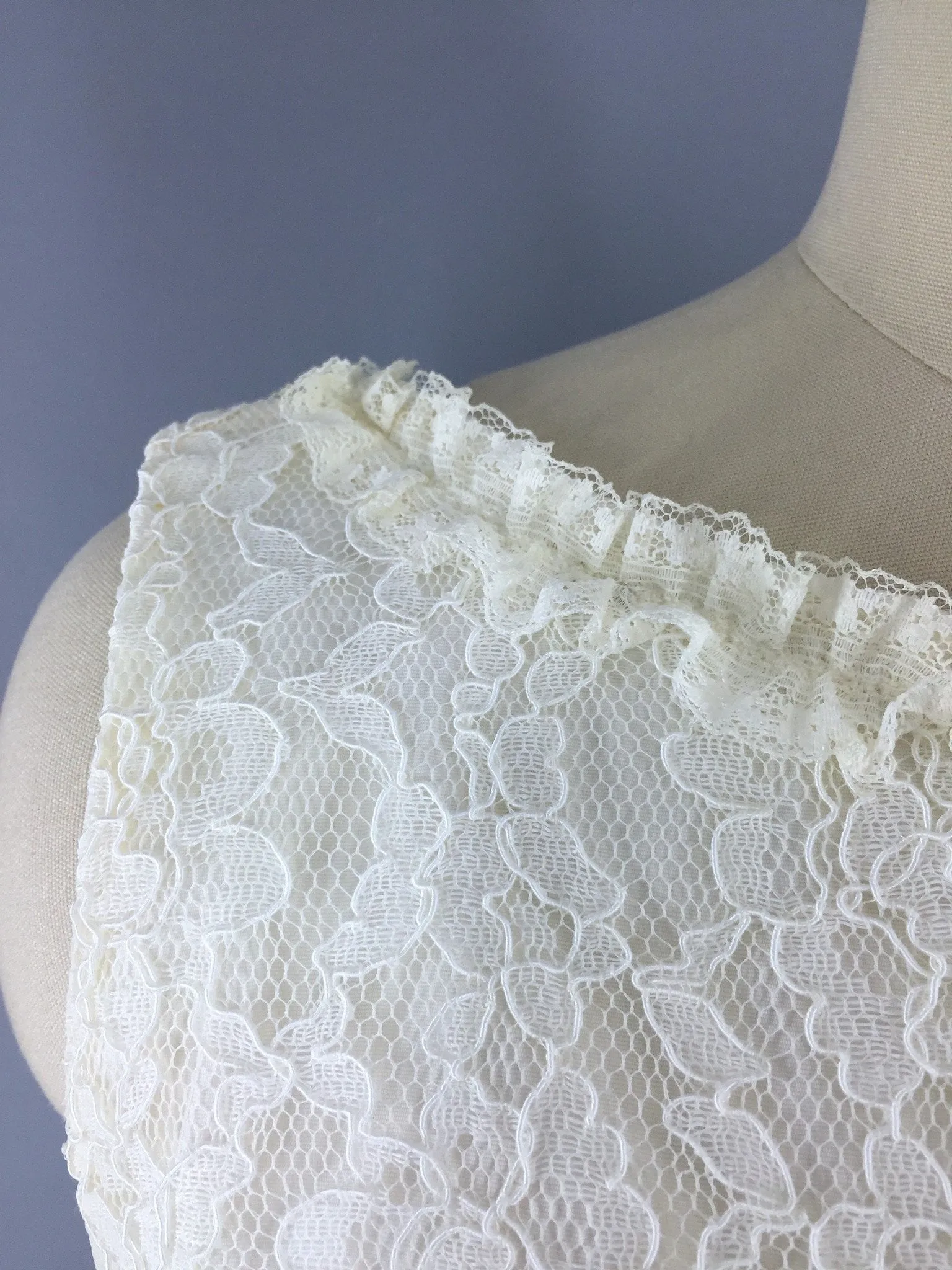 Vintage 1960s Ivory Lace Shift Dress
