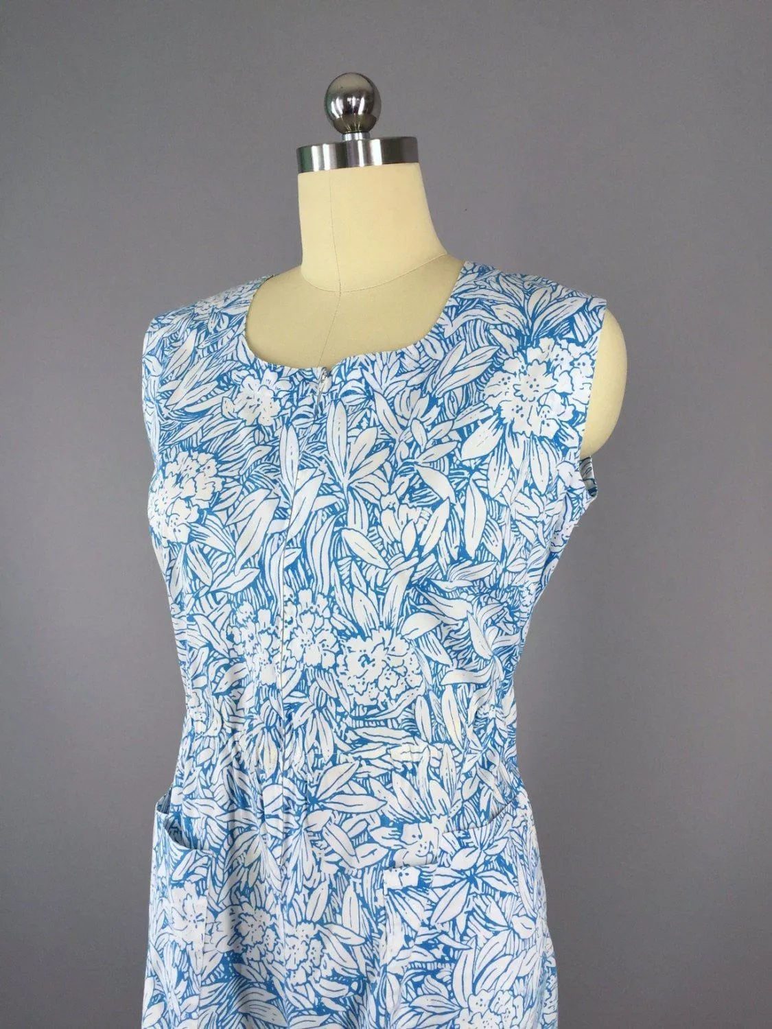 Vintage 1970s Dress / Blue Tropical Print